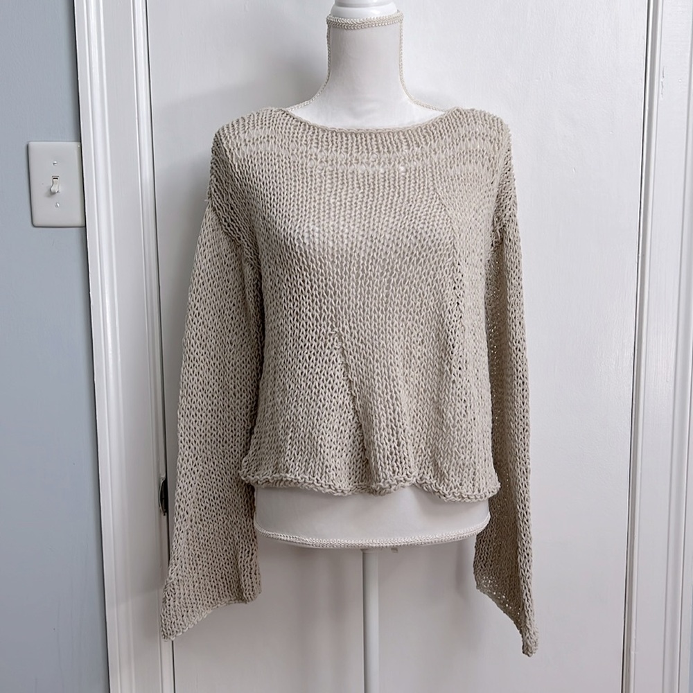 Gorgeous! Umit Unal sweater top.